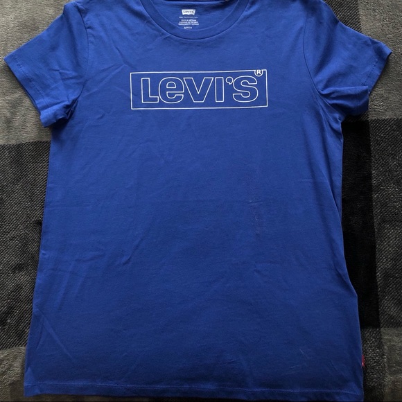 2 Levi’s short sleeve t-shirt - Picture 2 of 7